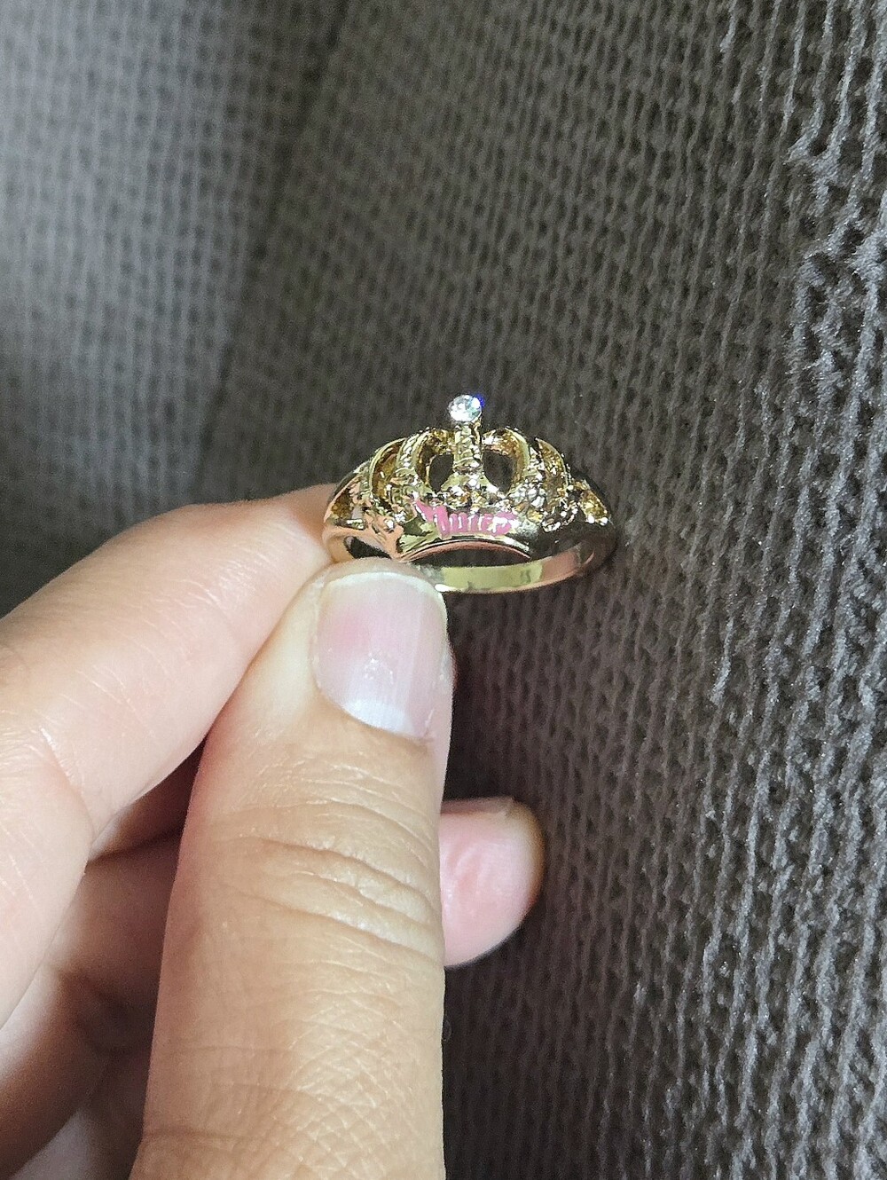 Juicy🍊 Couture Textured Crown👑 Ring💍 - Picture 5 of 16